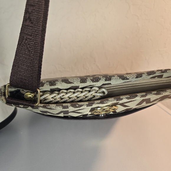 Michael Kors Kempton Large Pocket Canvas Brown and Tan Crossbody Bag - Picture 13 of 15